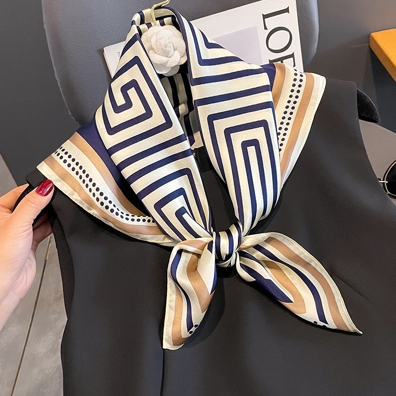 Luxury Brand Neckerchief Sprin - Luxury Skincare Headband 评论和价格